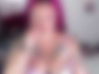 Live cam show with kitty - Spin Arab on Camsoda