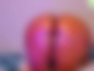 Live cam show with Connie - Ride on CamClone