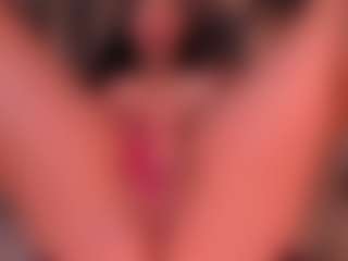 mia-robert1's Live Sex Cam Show