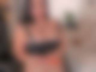 Live cam show with mia-robert1 - Ahegao on xxxlivecams.org