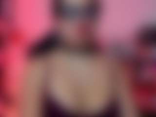 Live cam show with Ariana - Lactation on fapnchat
