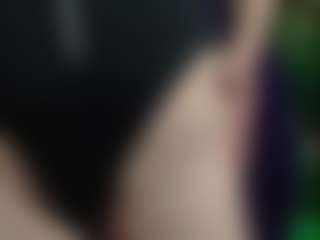 Live cam show with Ariana - Lactation on Milfs Live