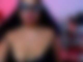 Live cam show with Ariana - Thin on Milfs Live