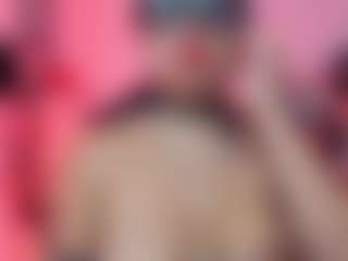 Live cam show with Ariana - Genital Piercings on x69.live