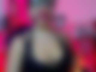 Live-camshow met Ariana - Lactating op Camsoda