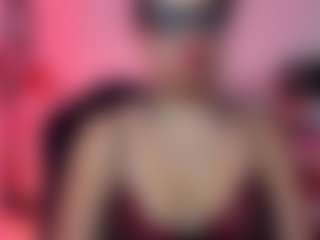 Live cam show with Ariana - Milk on dropp.cam