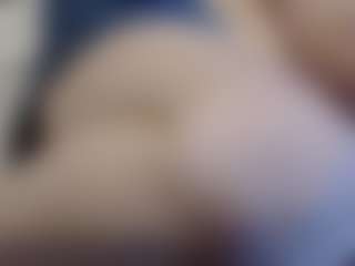 Live cam show with santanna77 - Moaning on instabang