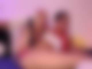 Live cam show with Anny De lo Rios - Machine on Camming Site
