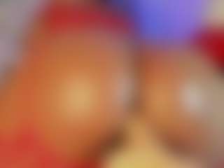 Summer Black MILF webcam performer live streaming