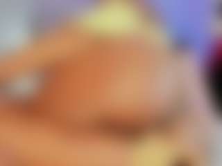 Live cam show with Summer Black - Machine on fuklive.com