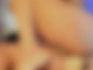 Live cam show with Summer Black - Machine on Chatstar