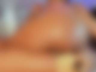 Live-Cam-Show mit Summer Black - Machine auf Camsoda
