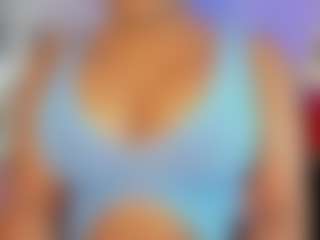 Live cam show with Summer Black - Machine on livesuperchat.net