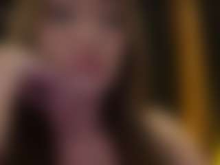 Live cam show with Karent - Shaved Pussy on Camsoda