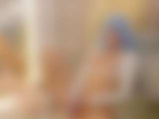 Live cam show with Karent - Strip Brown Hair on Camsoda