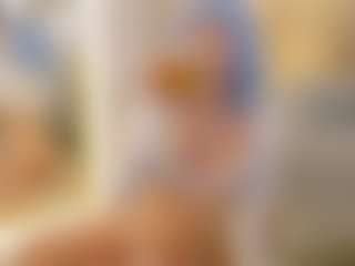 Live cam show with Karent - Strip Brown Hair on Camsoda
