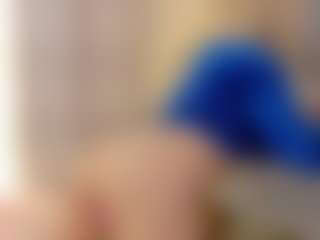 Live cam show with Karent - Tease on Camsoda