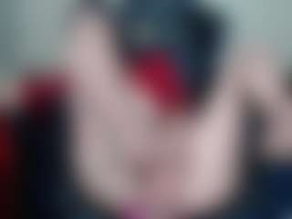 Lettywild MILF webcam performer live streaming