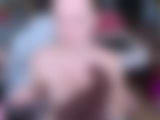 Live cam show with maryblu - Blue Eyes on Gym Cam Girls