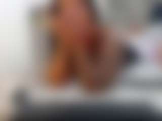 Live cam show with Raysa.Joness - Black Squirt on Camsoda