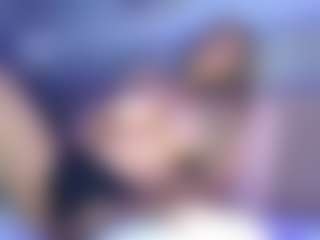 Live cam show with Aria Woods - Blonde Hair Big Tits on Fling VIP Chat