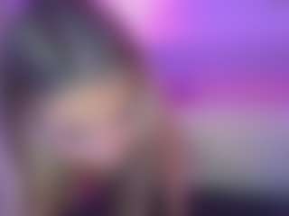 Live cam show with Aria Woods - Canadian on intimatelivegirls.com | united states