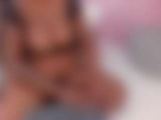 alison-daniels MILF webcam performer live streaming