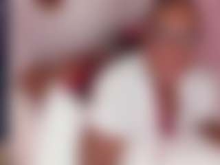 alison-daniels MILF webcam performer live streaming