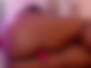 Live cam show with alison-daniels - Brown Eyes on Uber Horny