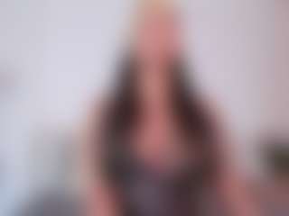 NINAGOLD's Live Sex Cam Show