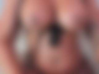 NINAGOLD's Live Sex Cam Show