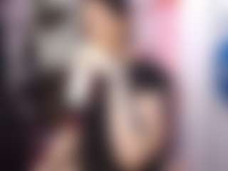 Live cam show with Genny Rock - Cbt on AdultVida.com