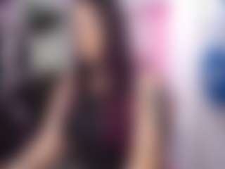 Live cam show with Genny Rock - Cbt on Camsoda.co