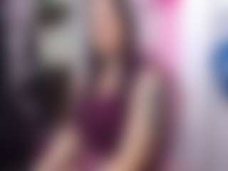 Live cam show with Genny Rock - Hairy Pussy on AdultVida.com