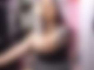 Live cam show with Genny Rock - Smoke on CamwithHer