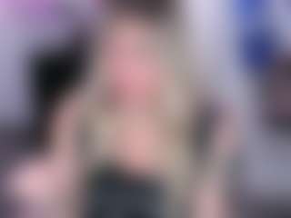 Live cam show with Genny Rock - Smoke on Camsoda