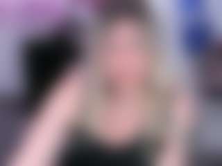 Live cam show with Genny Rock - Smoke on Camsoda