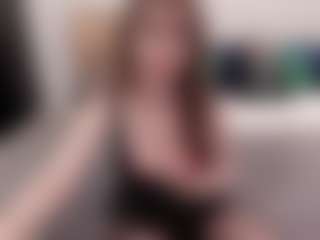 Live cam show with sophialinn - Brown Eyes Mature on Chatstar