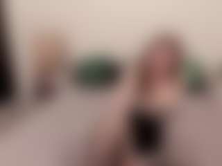 sophialinn MILF webcam performer live streaming