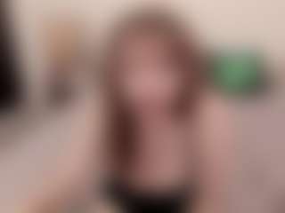 Live cam show with sophialinn - Brown Hair MILF on hotwifechat.live