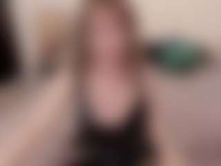 Live cam show with sophialinn - Thong on eurowanks.com