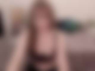 Live cam show with sophialinn - Granny on AdultVida.com