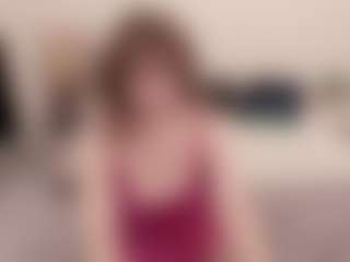 Live cam show with sophialinn - Bedroom Mature on Camsoda