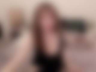 Live cam show with sophialinn - Bikini on StripNow