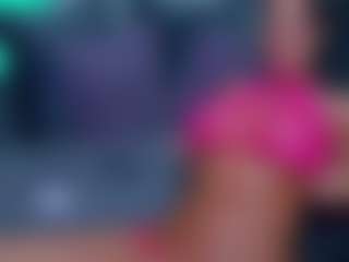 MinasVibe MILF webcam performer live streaming