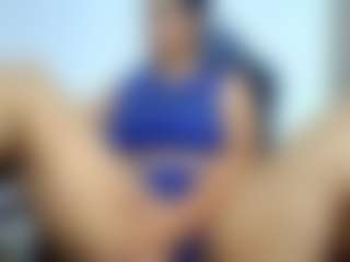 Live cam show with lizbigtits - Pantyoff on Camsoda