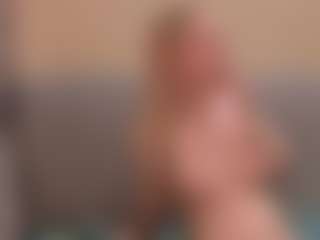 Live cam show with giweria - Lush Blonde Hair on SinfulBabes