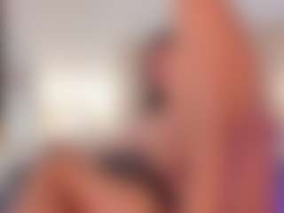 Live cam show with MRS. SQUIRT QUEEN - Average on Soda Cam