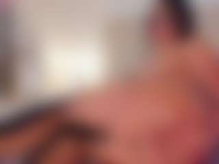 Live cam show with MRS. SQUIRT QUEEN - Average on hotwifechat.live