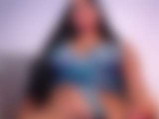 destinnemills MILF webcam performer live streaming